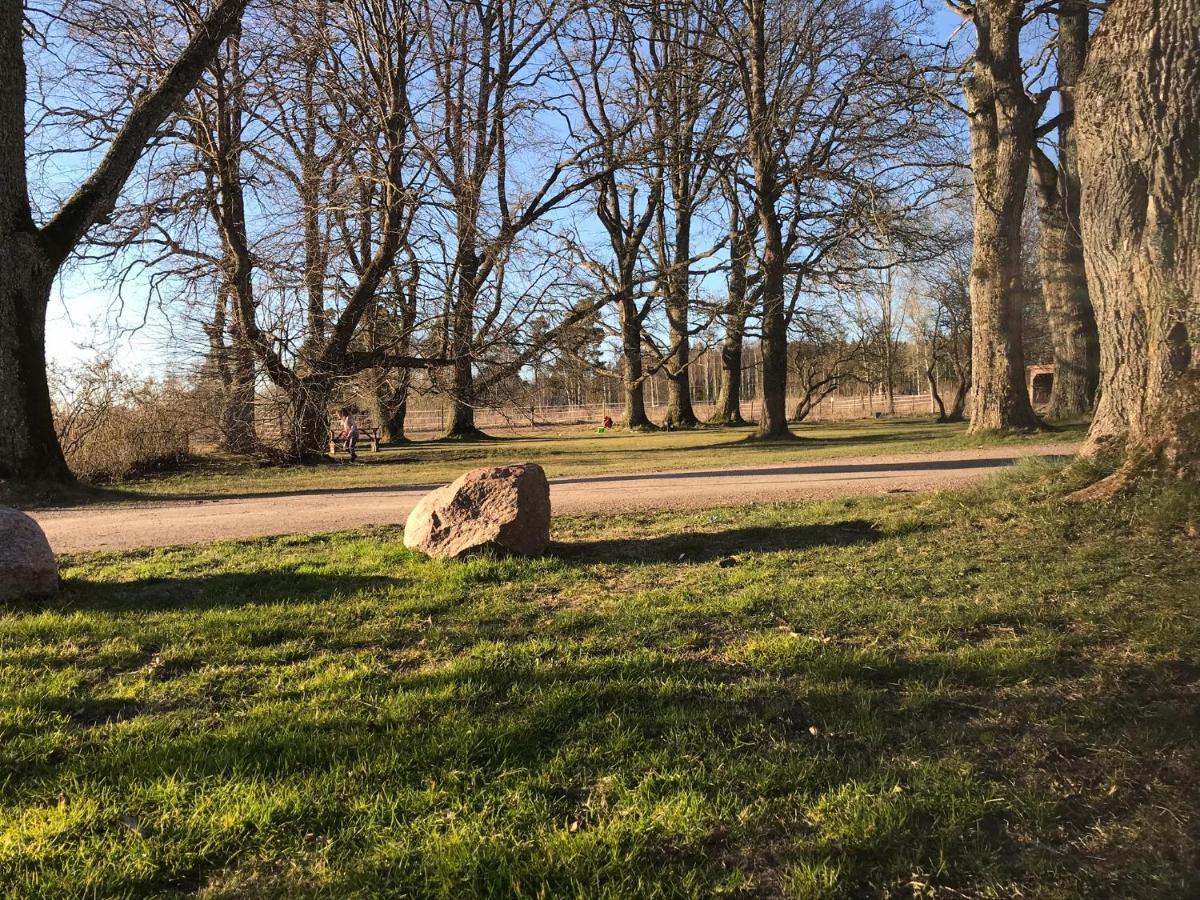 Karaby Gard, Country Living Hostel Kristinehamn Bagian luar foto