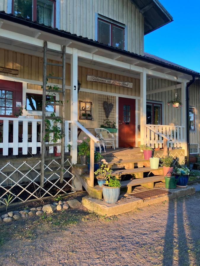Karaby Gard, Country Living Hostel Kristinehamn Bagian luar foto