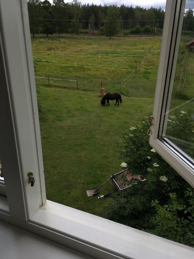 Karaby Gard, Country Living Hostel Kristinehamn Bagian luar foto