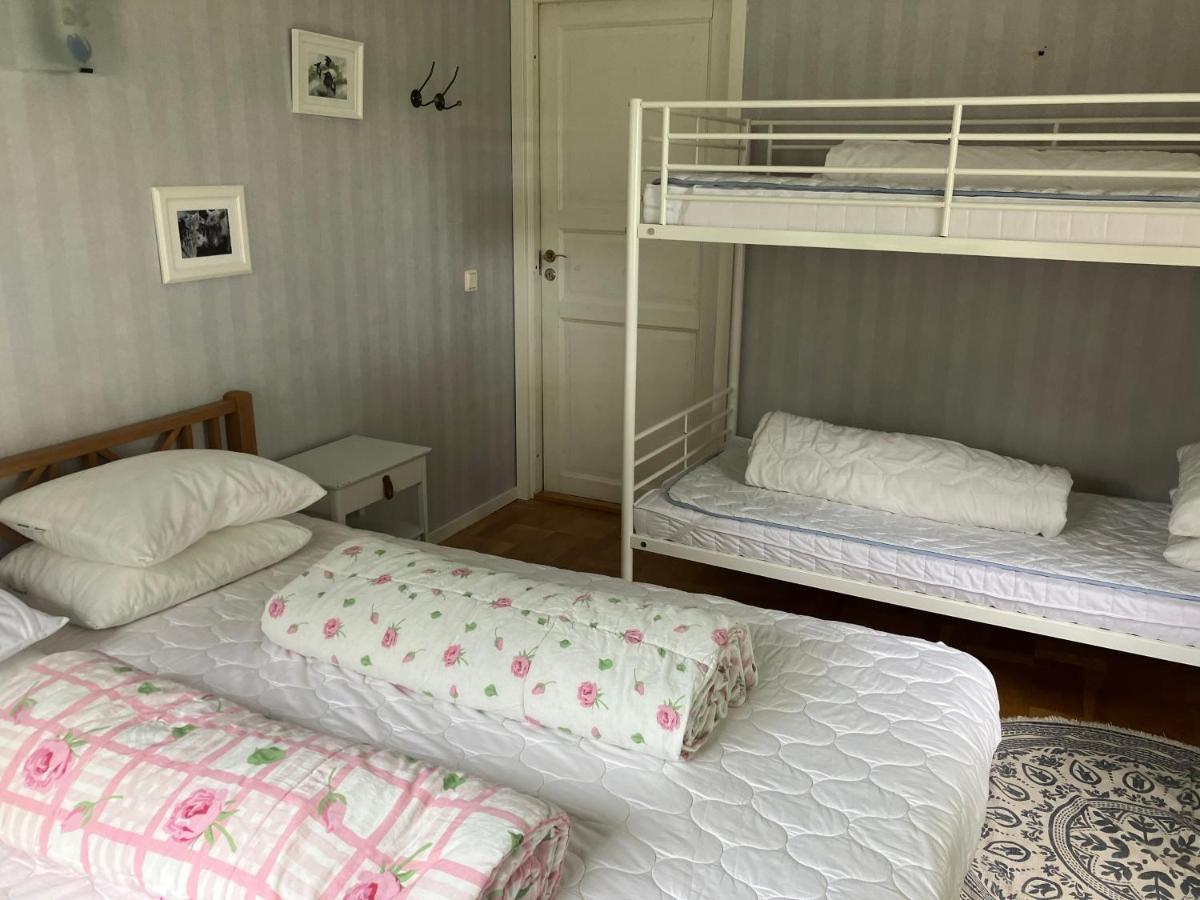 Karaby Gard, Country Living Hostel Kristinehamn Bagian luar foto