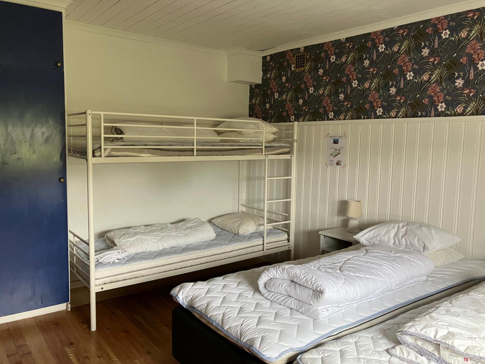 Karaby Gard, Country Living Hostel Kristinehamn Bagian luar foto