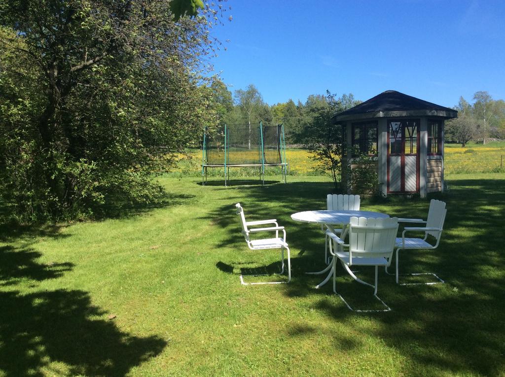 Karaby Gard, Country Living Hostel Kristinehamn Bagian luar foto