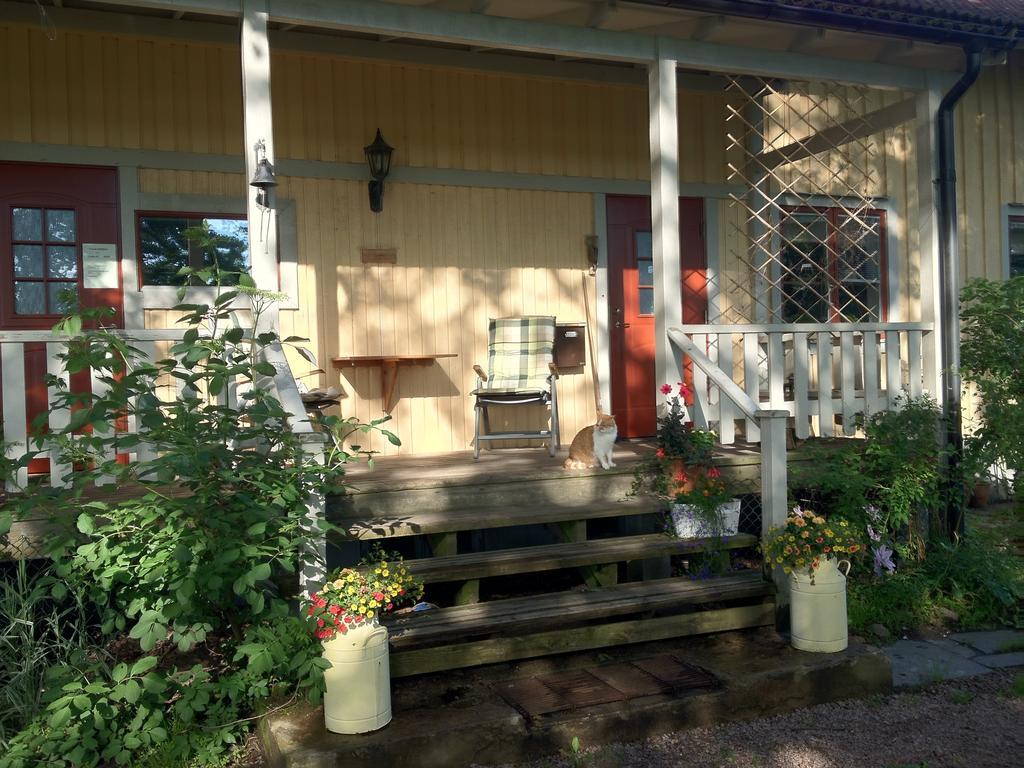 Karaby Gard, Country Living Hostel Kristinehamn Bagian luar foto