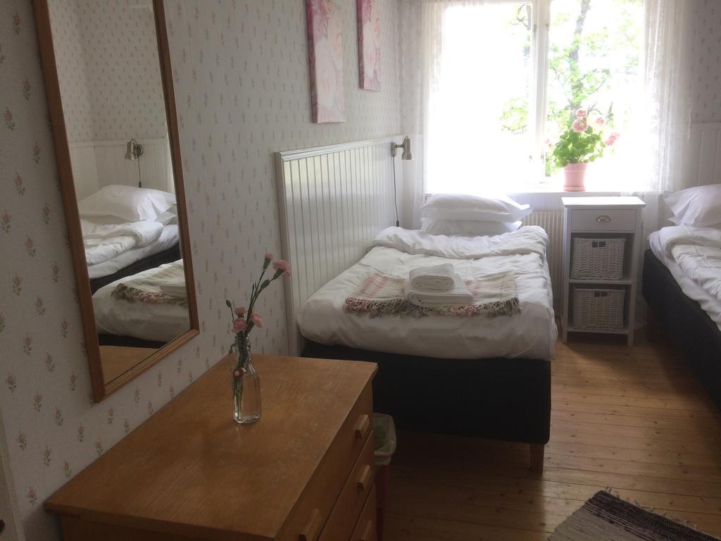 Karaby Gard, Country Living Hostel Kristinehamn Bagian luar foto