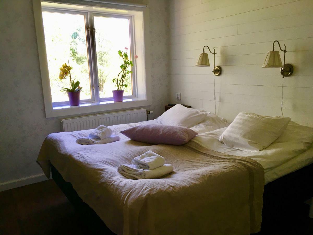 Karaby Gard, Country Living Hostel Kristinehamn Bagian luar foto